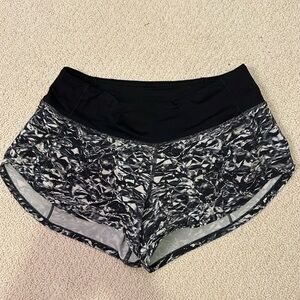 Black and white limited edition Speed Up Short 2.5"
